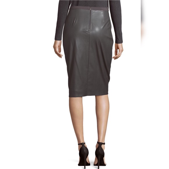 BCBG FAUX LEATHER SKIR - Picture 2 of 3